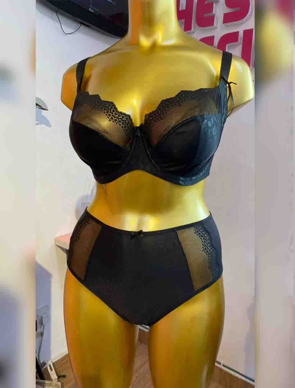 The Strap Specialist 32